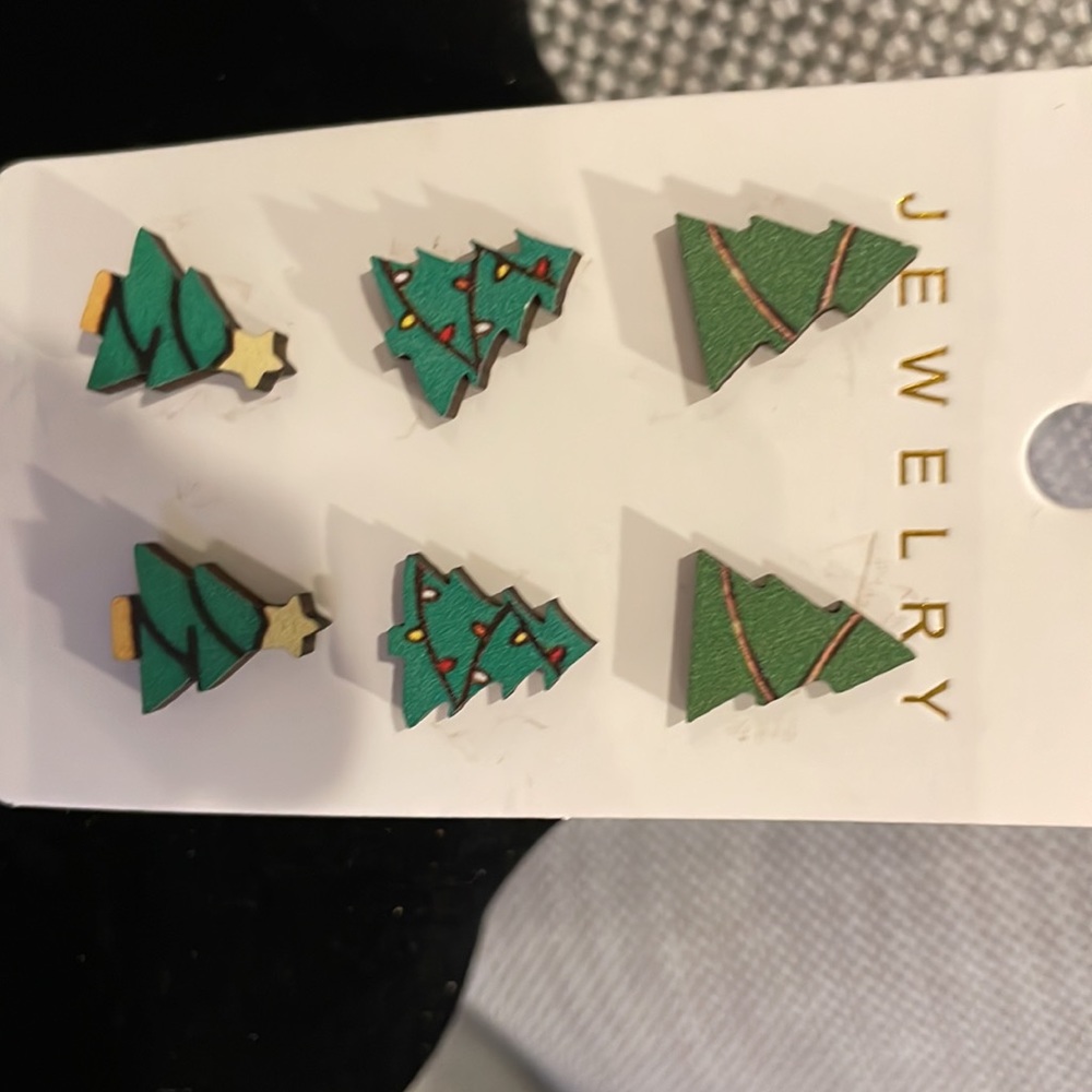 Wooden Christmas tree earrings!! - Picture 2 of 2